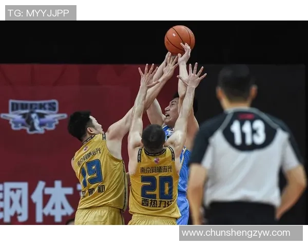 赛后分析:上海篮球队与南京篮球队球员个人能力对比与表现评估
